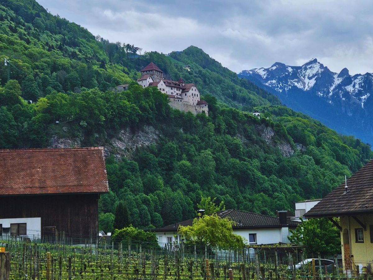 Vaduz, o Coração do Liechtenstein. Um Refúgio nos&nbsp;Alpes.